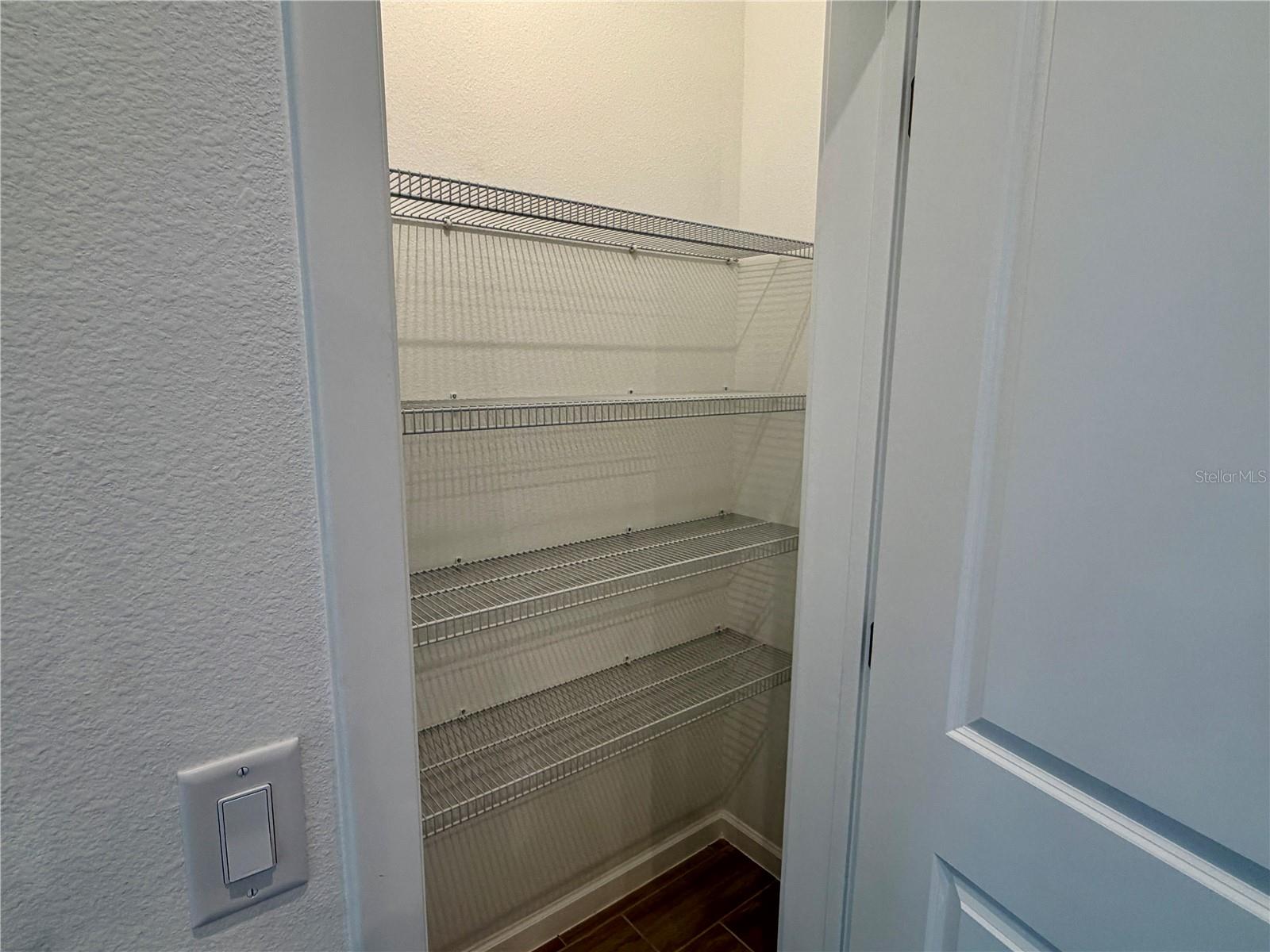 MERIDIAN PARKS PHASE 6 - Residential Lease