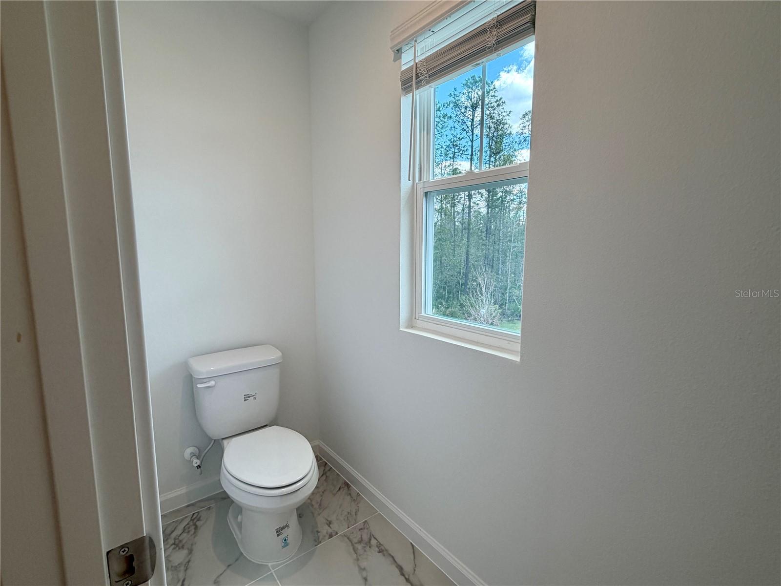 MERIDIAN PARKS PHASE 6 - Residential Lease