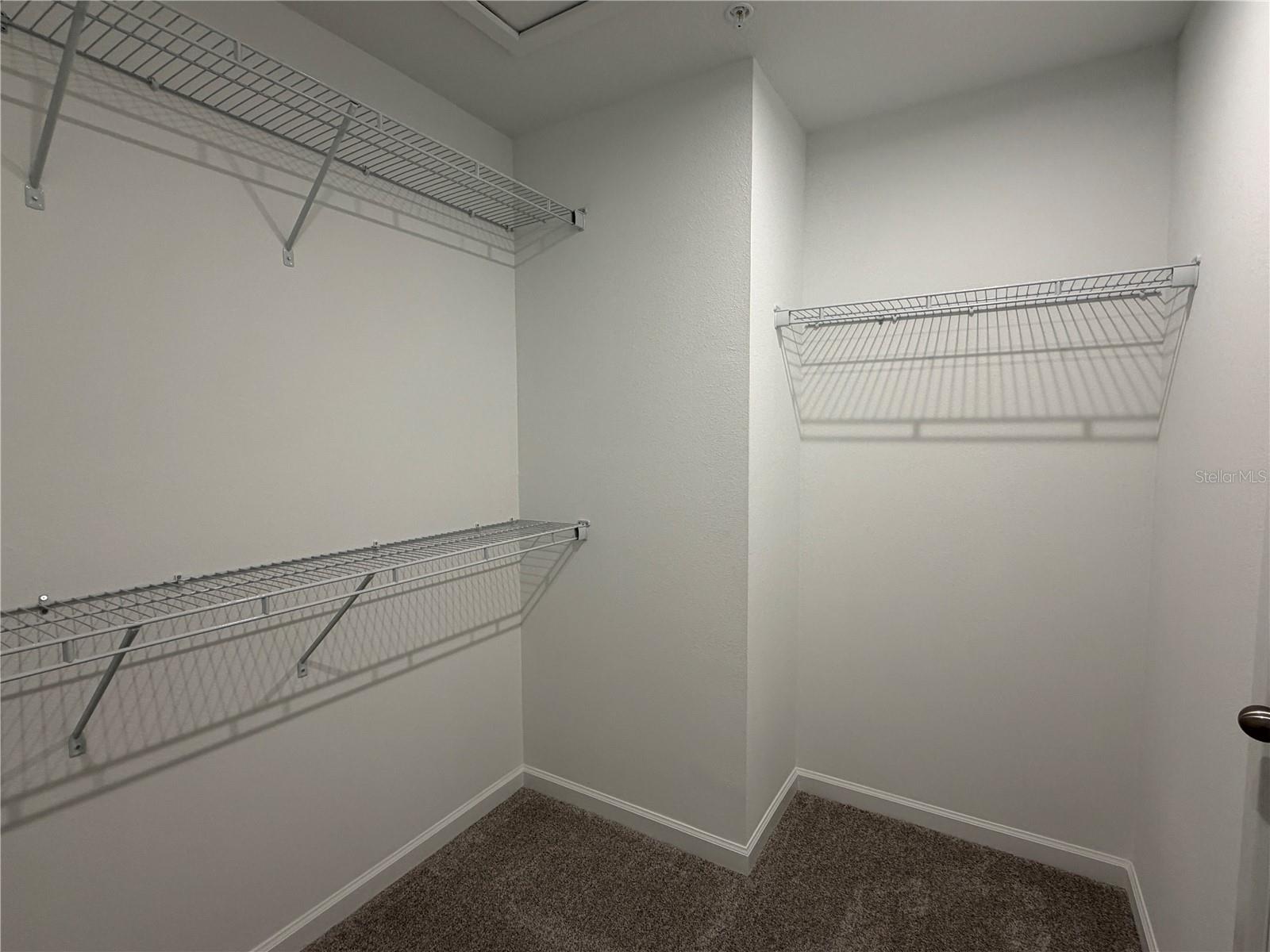 MERIDIAN PARKS PHASE 6 - Residential Lease