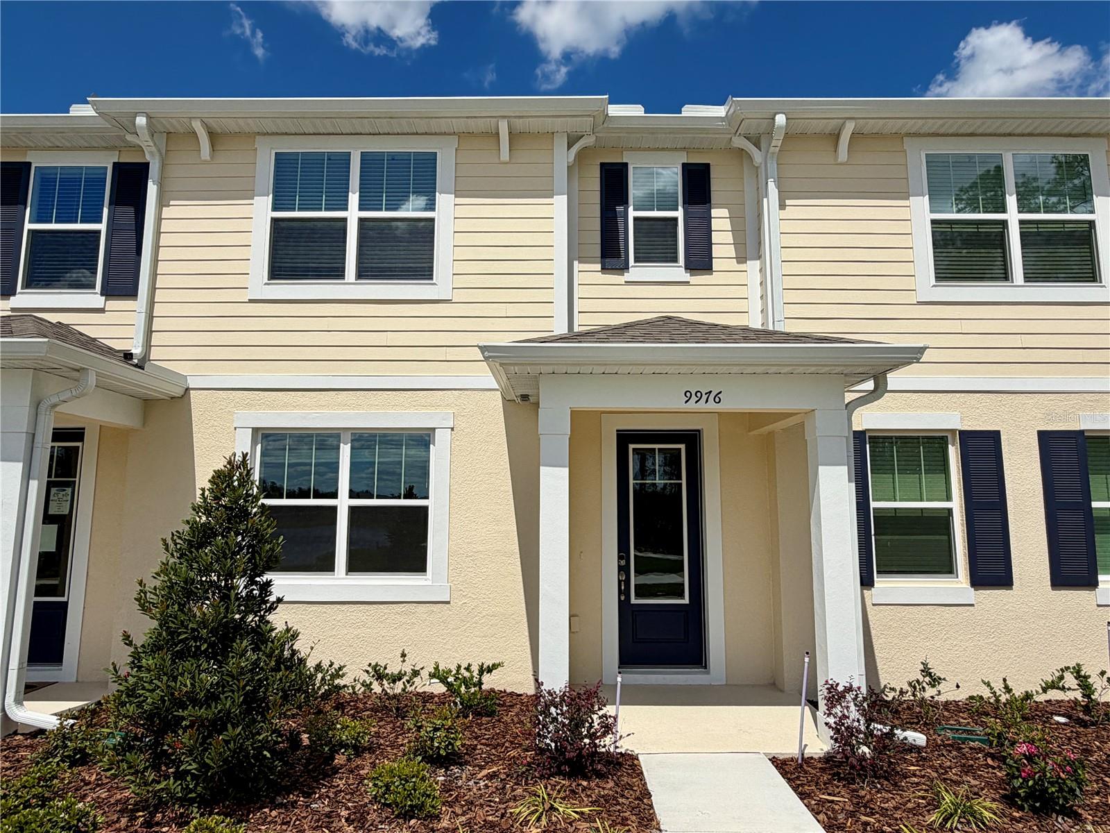 MERIDIAN PARKS PHASE 6 - Residential Lease