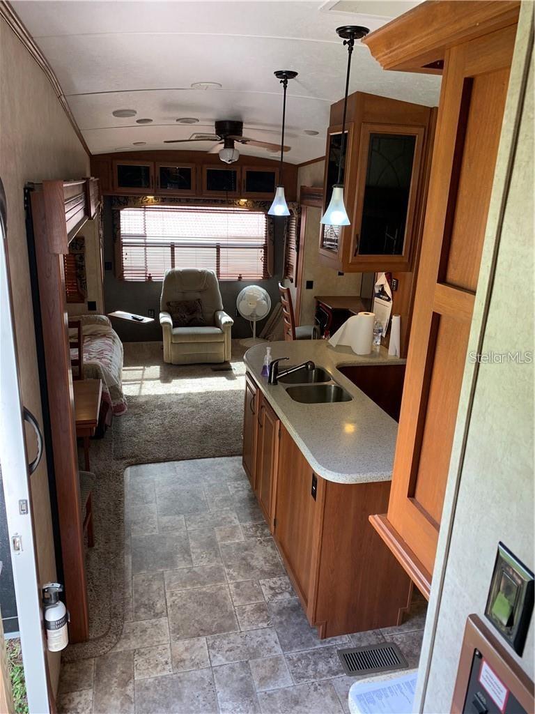 CAMPERS HOLIDAY - Land