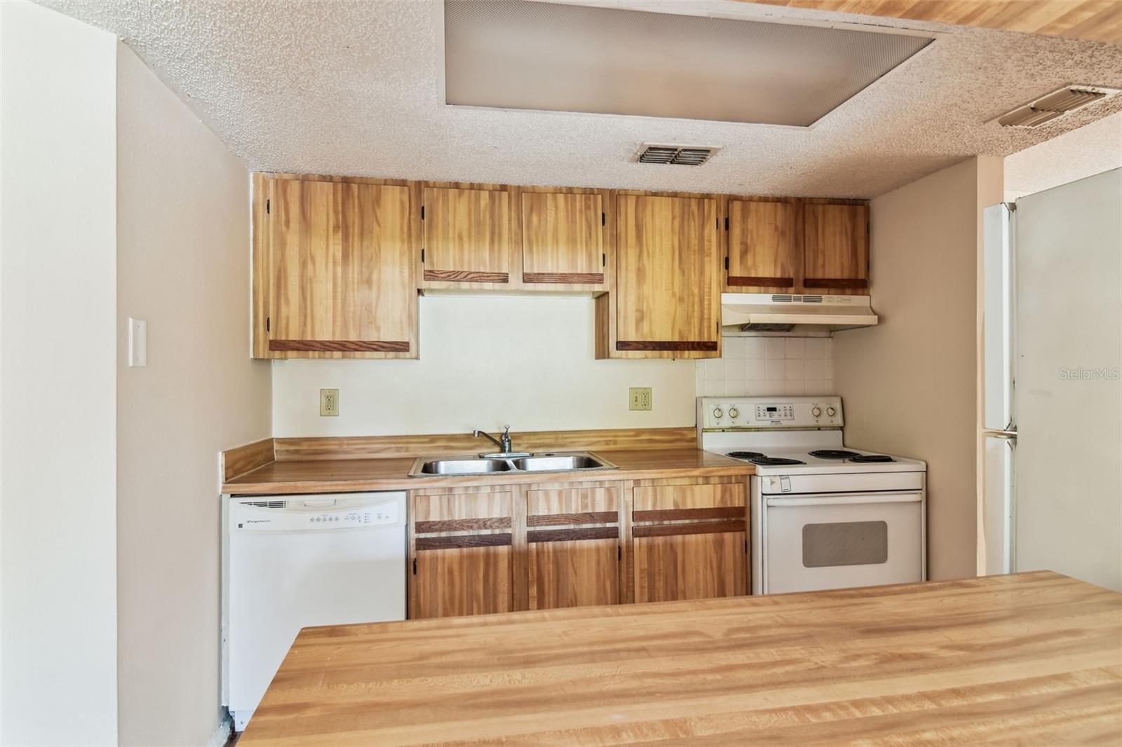 GARDENS OF FOREST LAKES CONDO THE - Residential