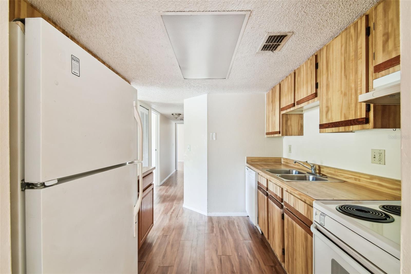 GARDENS OF FOREST LAKES CONDO THE - Residential