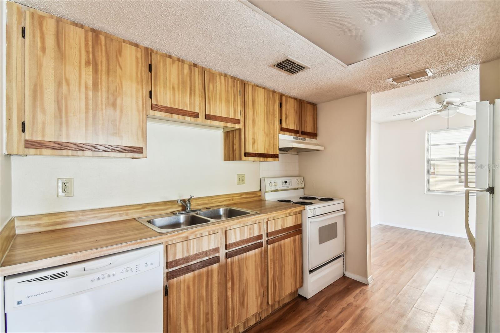 GARDENS OF FOREST LAKES CONDO THE - Residential