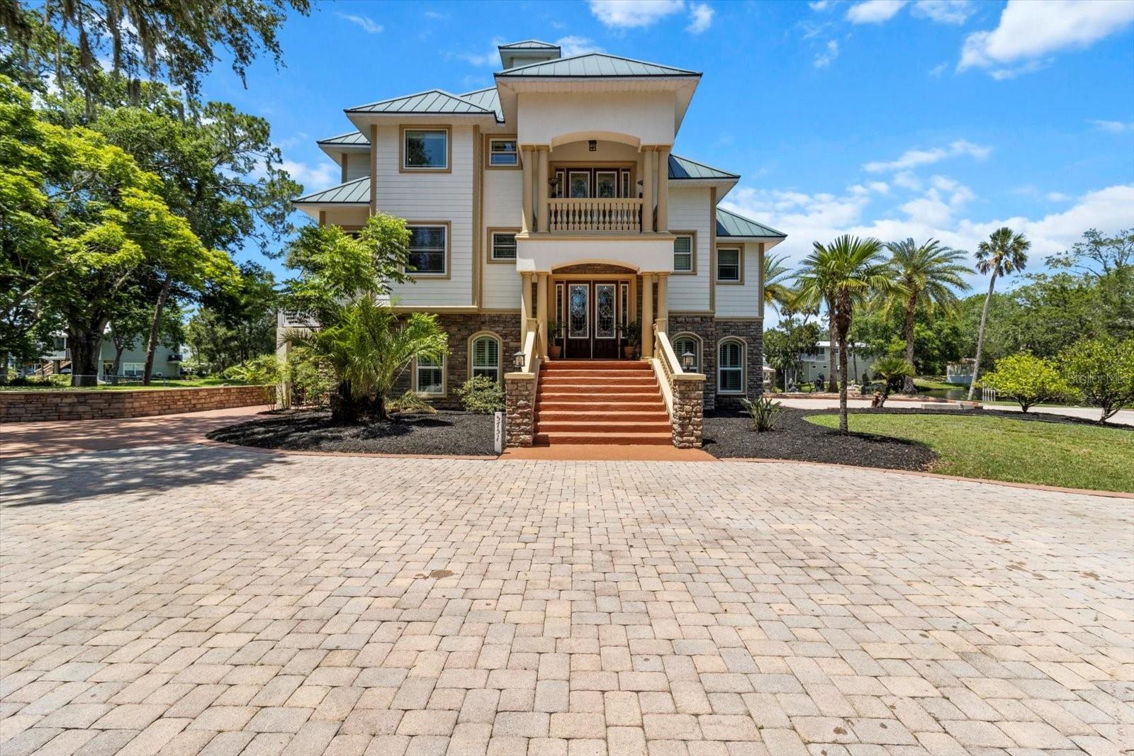 5751 S BEAVER POINT