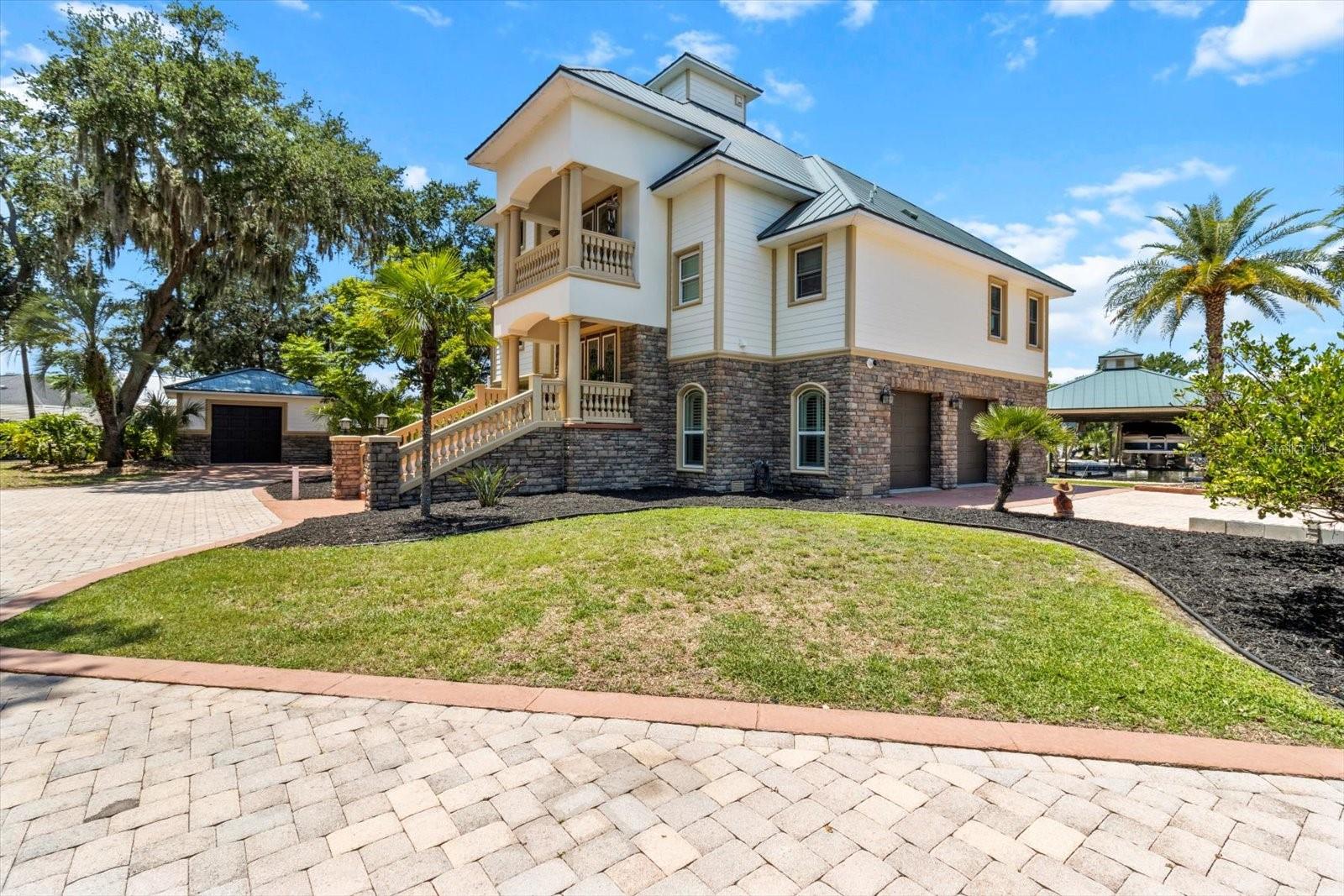 5751 S BEAVER POINT