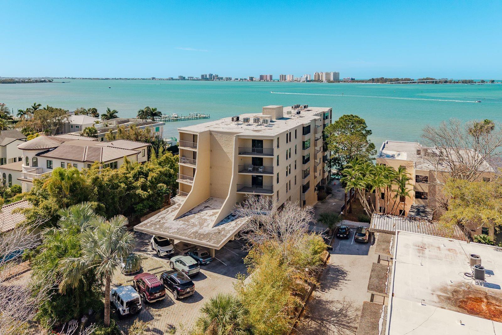 CAMELOT OAKS CONDO - Residential