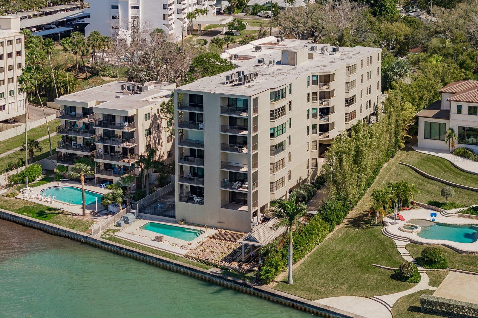 CAMELOT OAKS CONDO - Residential