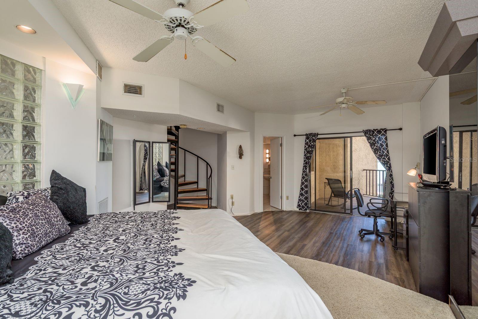 CAMELOT OAKS CONDO - Residential