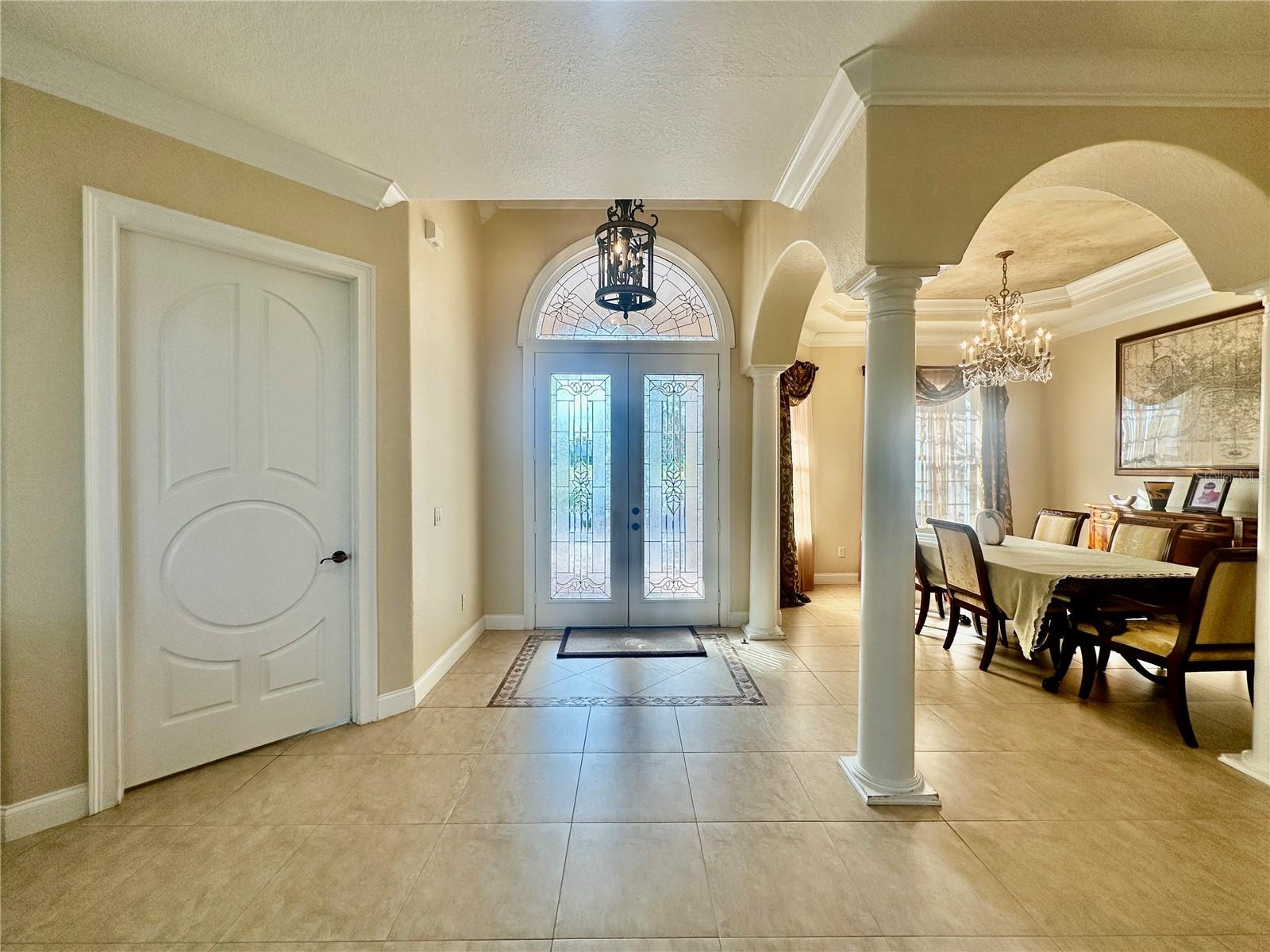 1006 W LAKE HAMILTON DRIVE