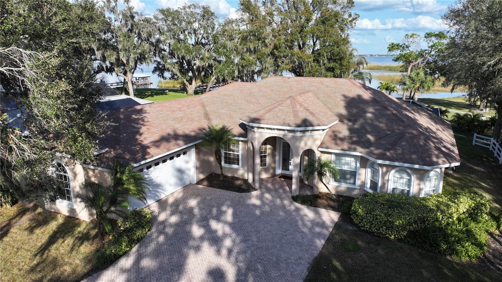 1006 W LAKE HAMILTON DRIVE