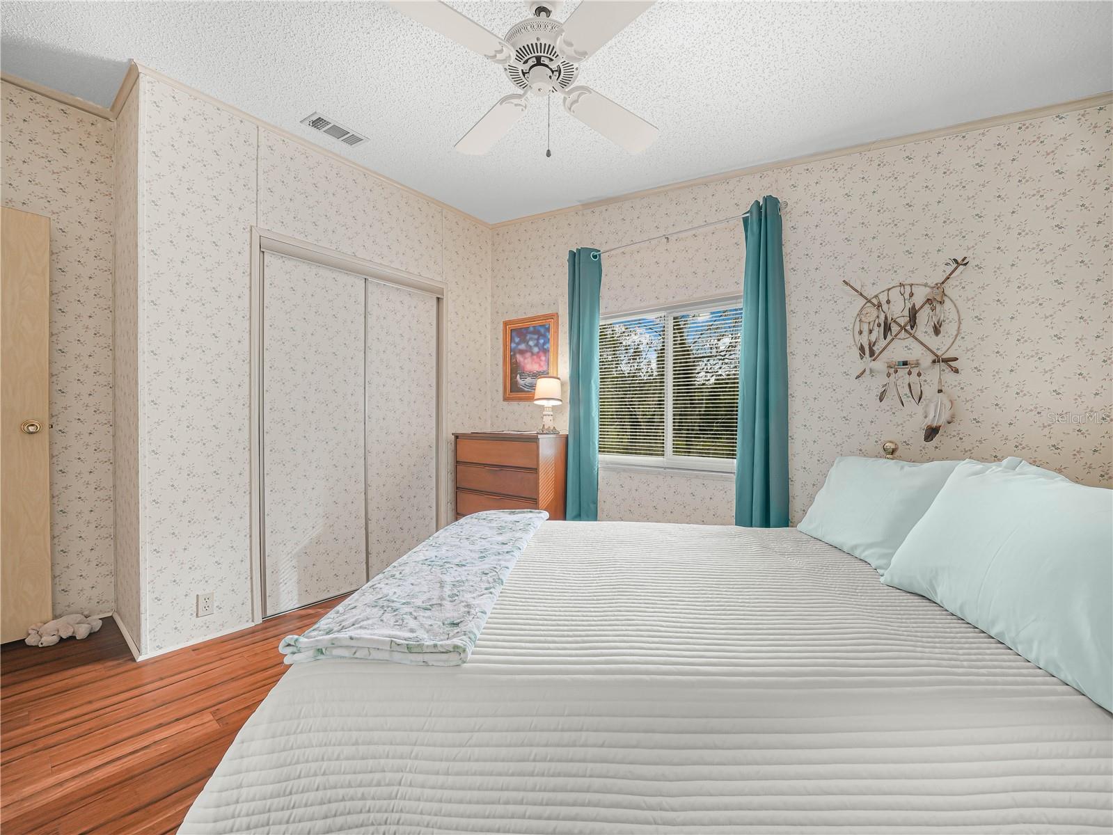 FOXWOOD LAKE ESTATES - Residential