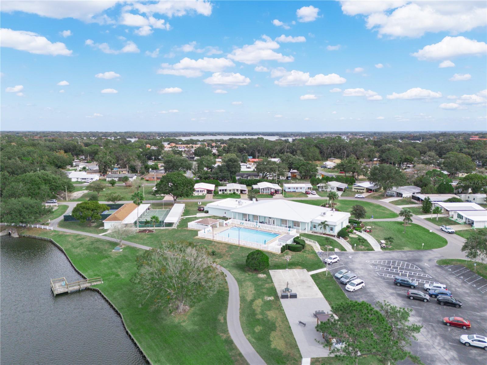 FOXWOOD LAKE ESTATES - Residential