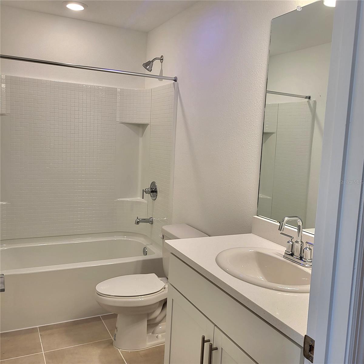 RIVER LNDG PHS 2E-2F-3E - Residential Lease