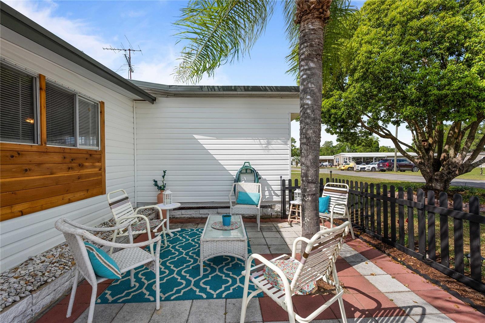 BETMAR ACRES - Residential