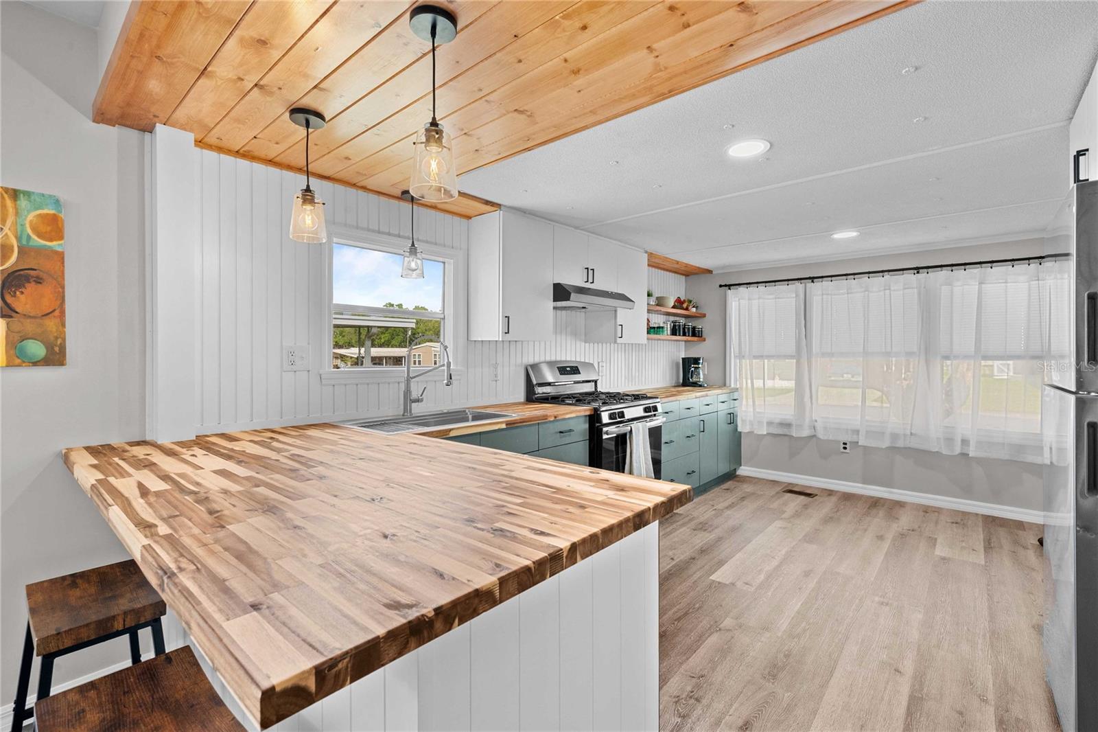 BETMAR ACRES - Residential