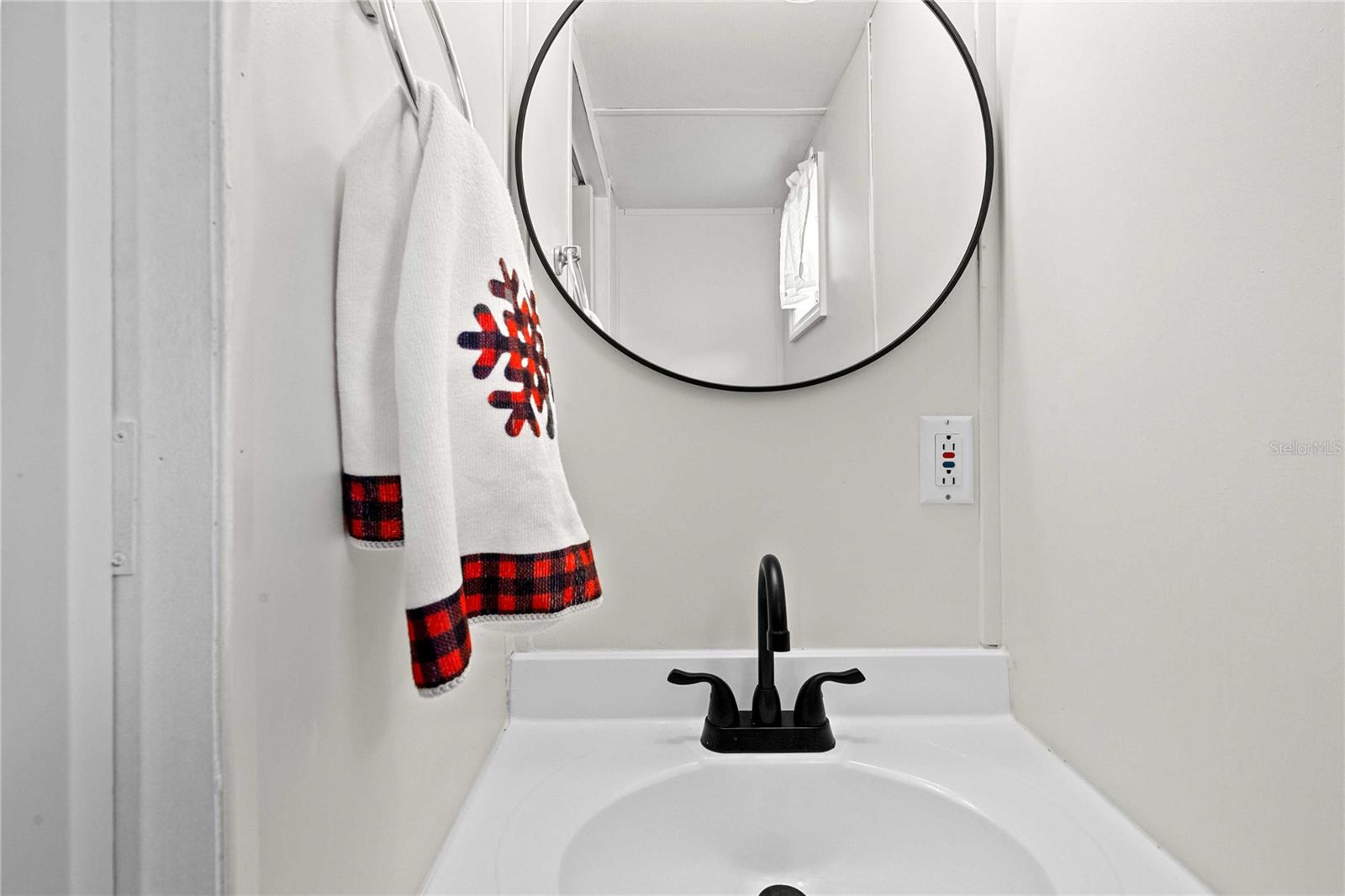 BETMAR ACRES - Residential