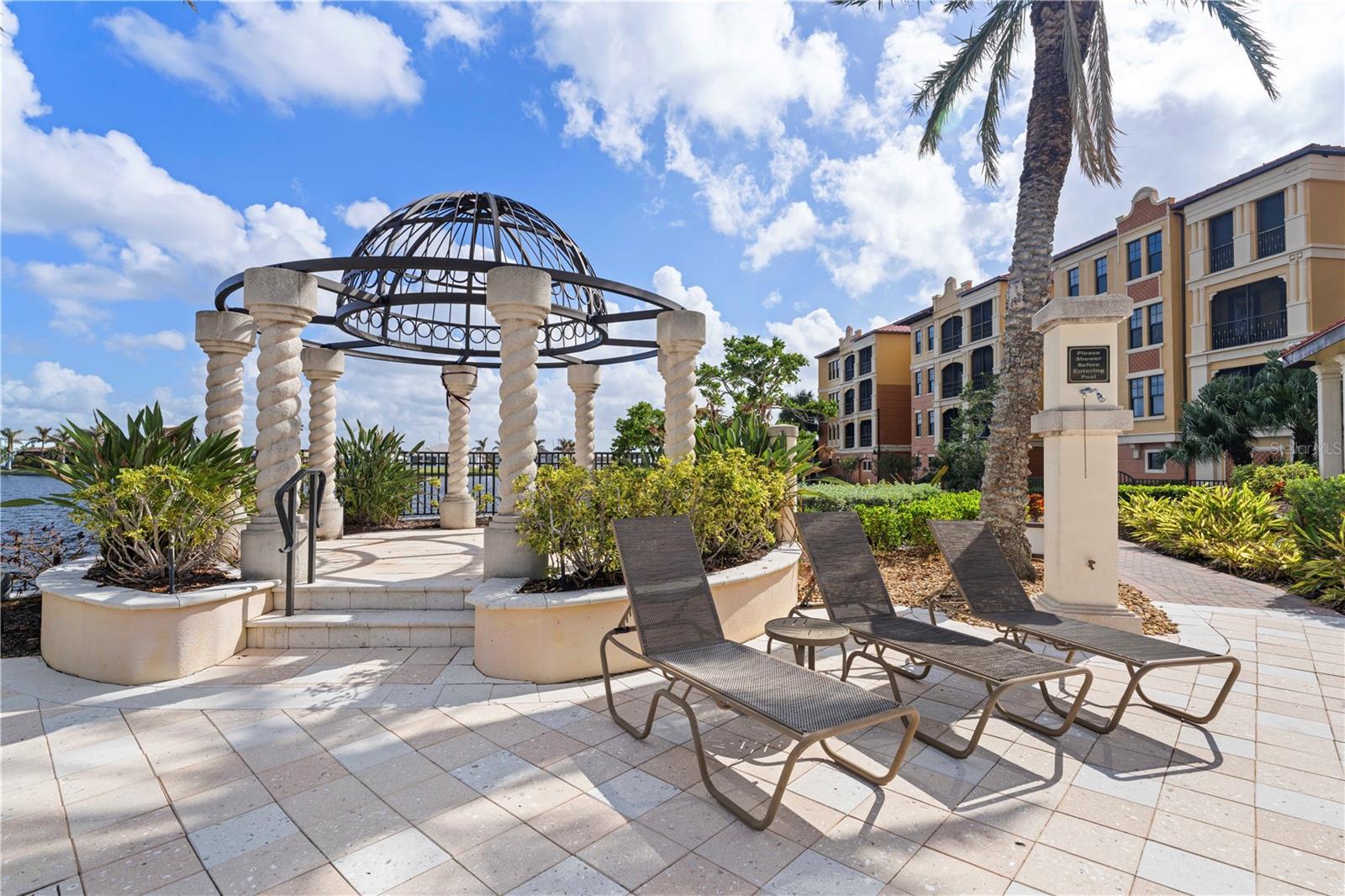 BOCA LAGO/VIVANTE 04 - Residential