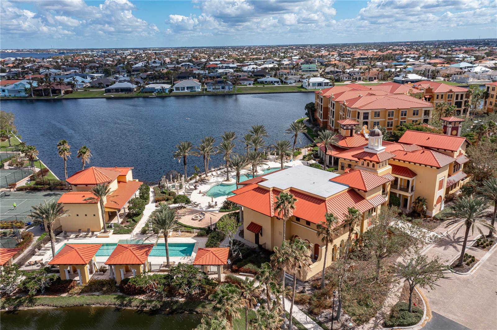 BOCA LAGO/VIVANTE 04 - Residential