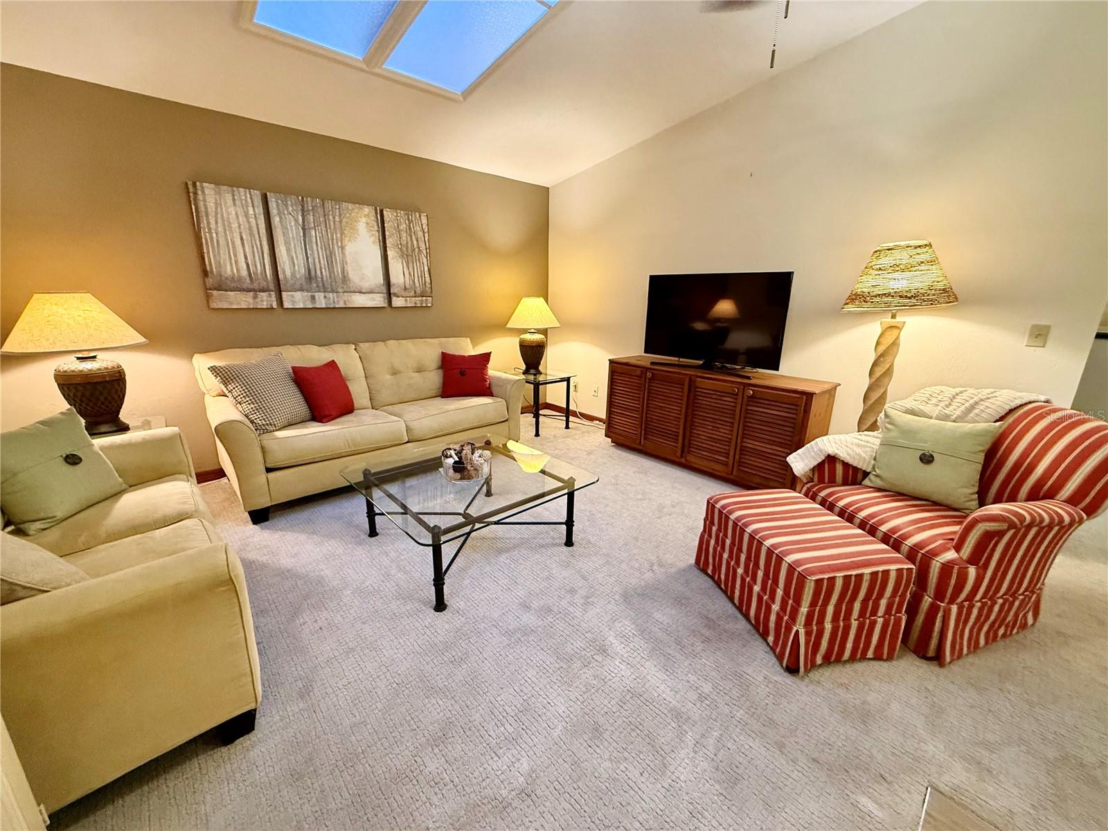 SHANGRI-LA VILLAGE - Residential