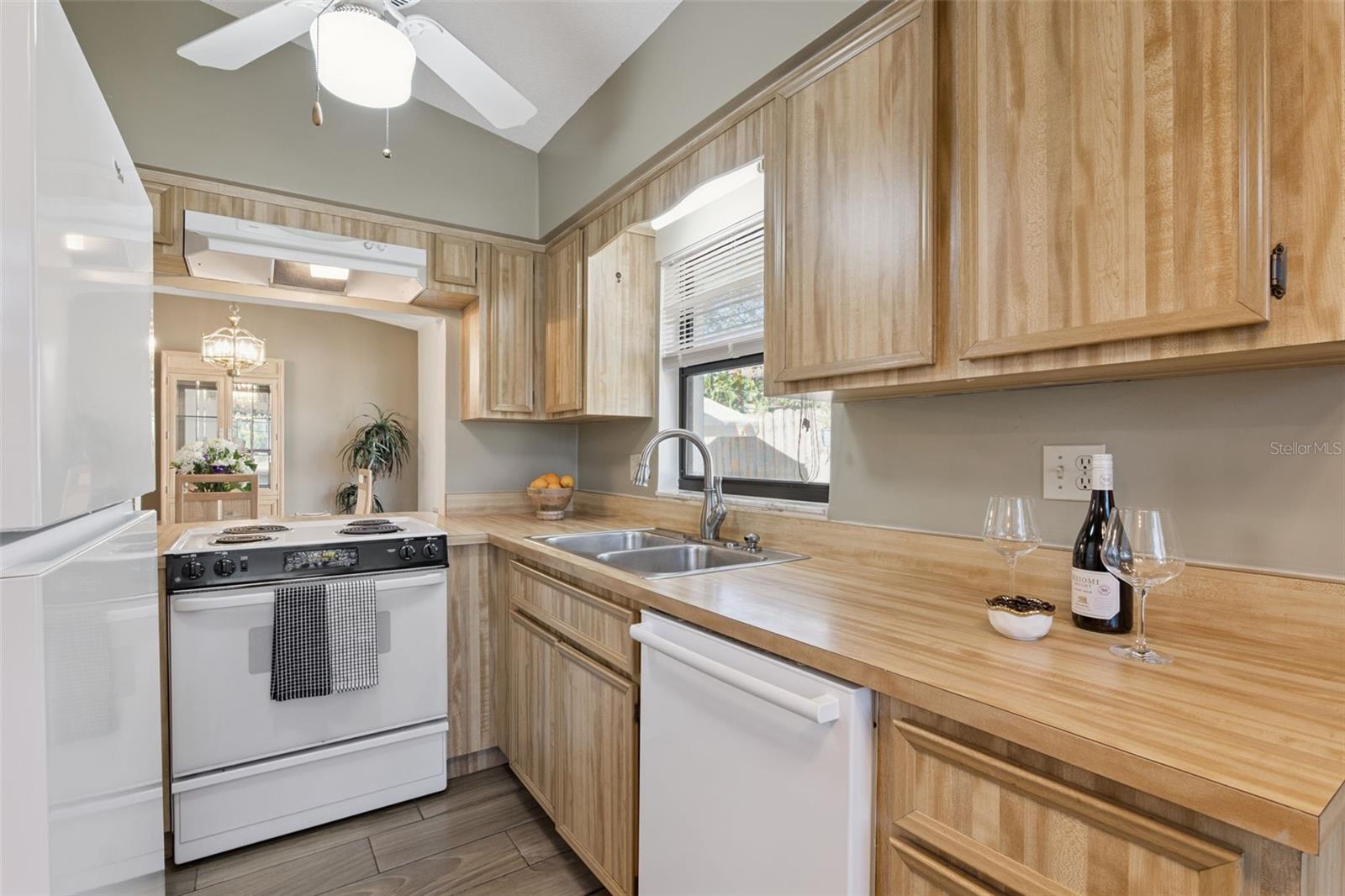 SHANGRI-LA VILLAGE - Residential