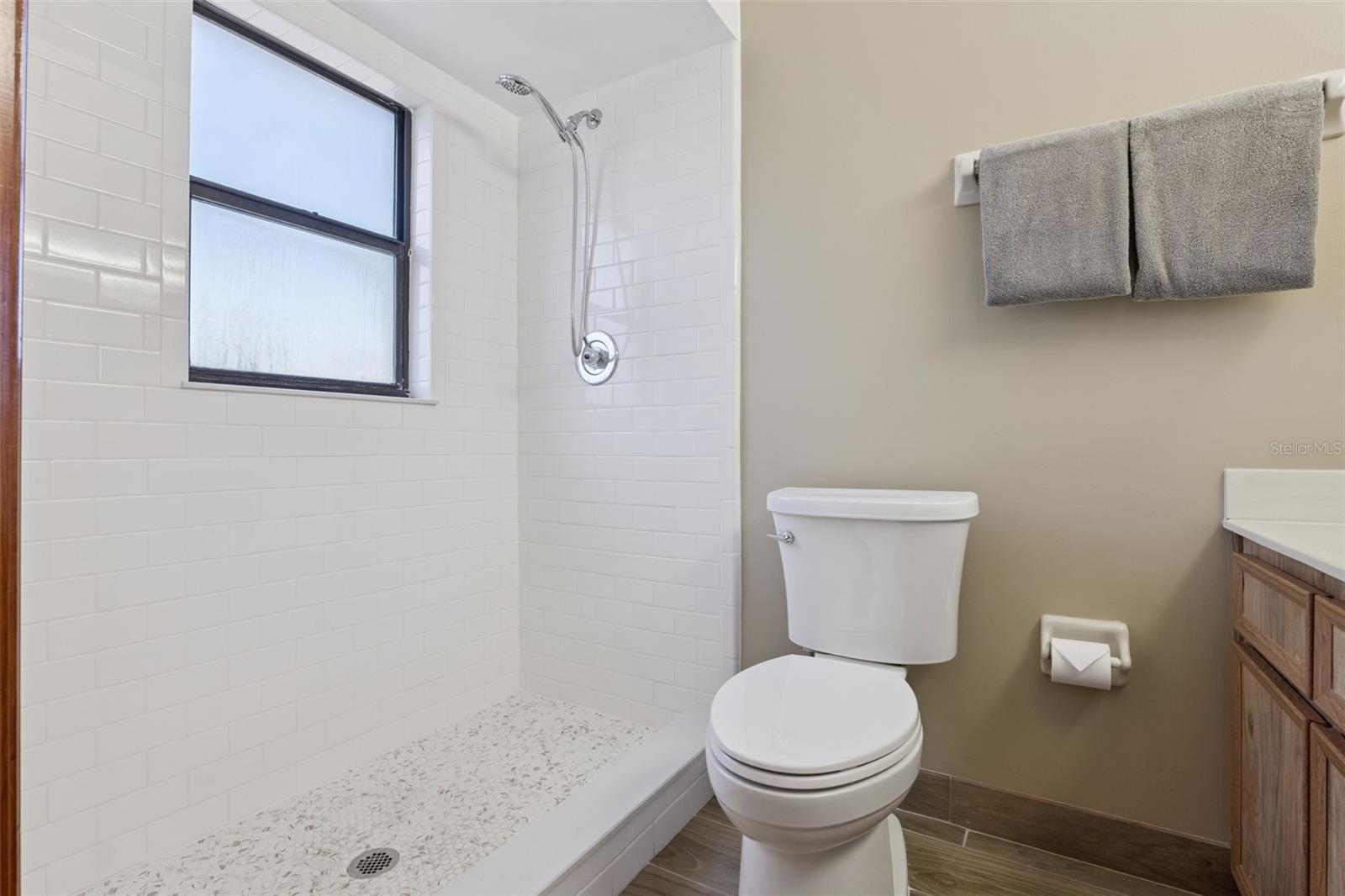 SHANGRI-LA VILLAGE - Residential