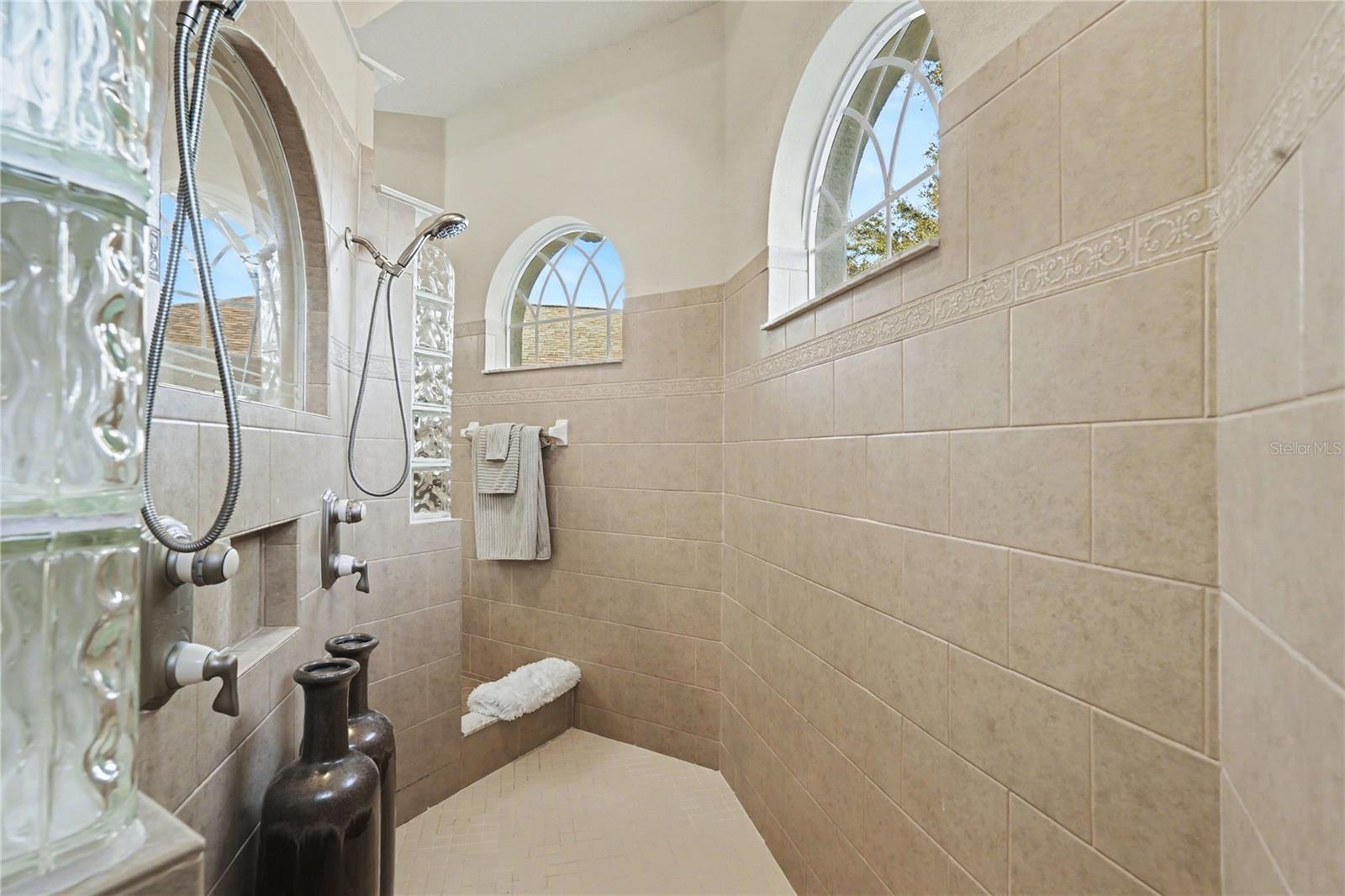 LAKE JOVITA GOLF AND COUNTRY CLUB - Residential