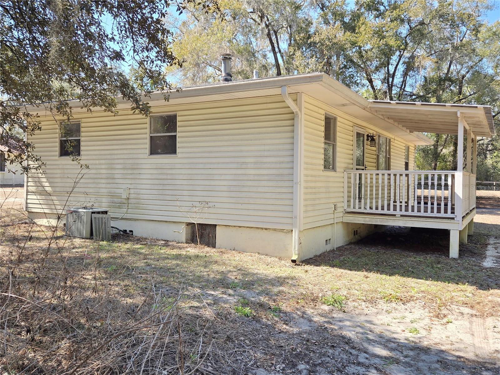 8090 E ROUND LAKE LOOP