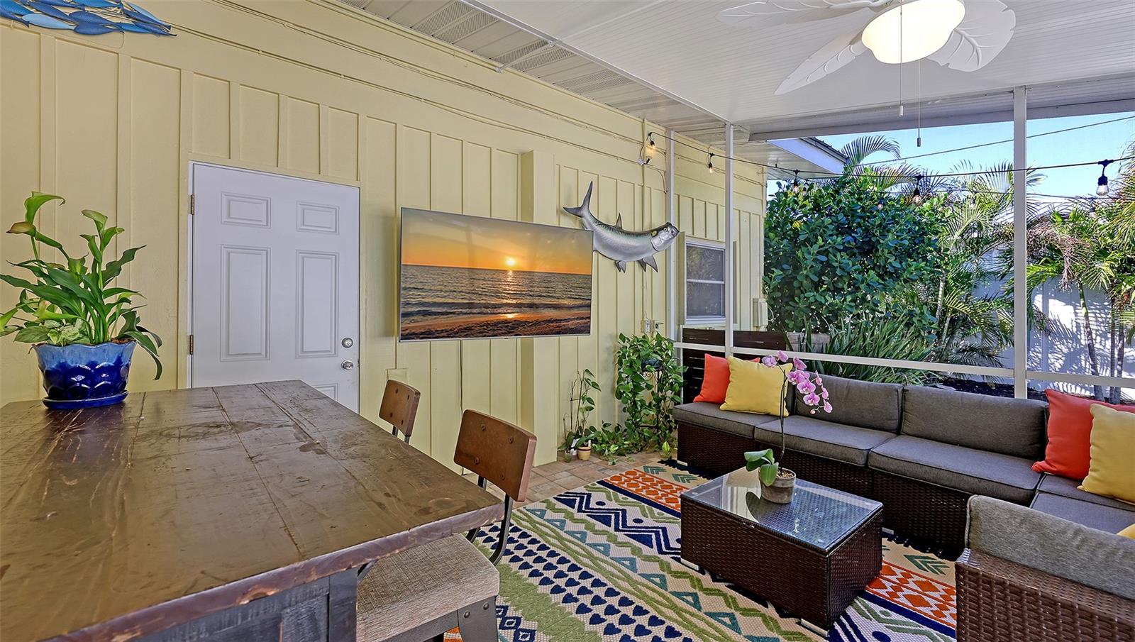 SOUTH GATE - Residential