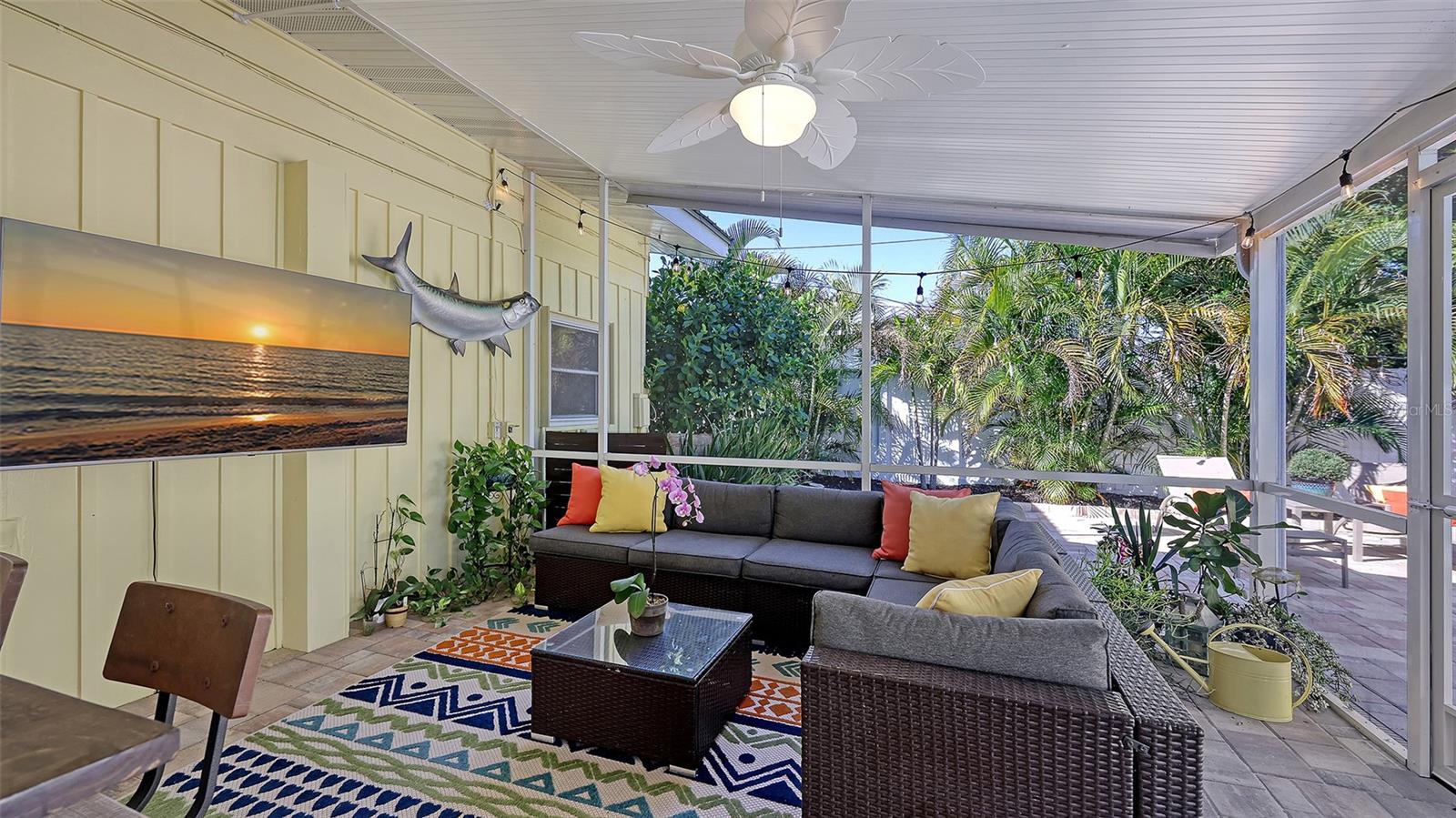 SOUTH GATE - Residential