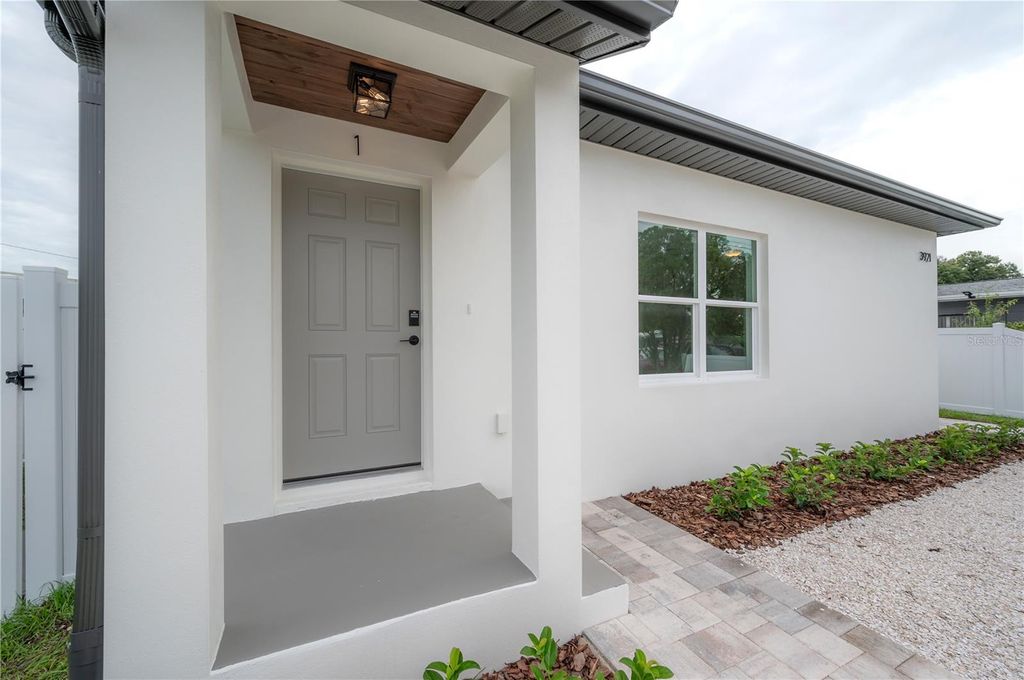 Photo of 3921 W State Street #1 &amp; 2, Tampa, FL 33609 (MLS # TB8465260)