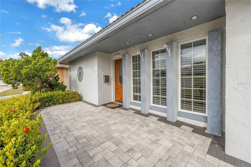 Photo of 5471 Palm Crest Court N, Pinellas Park, FL 33782 (MLS # TB8464383)