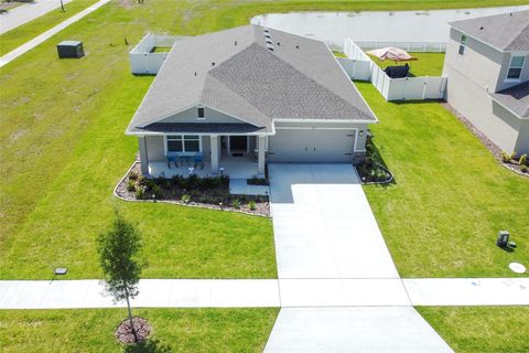 Photo of 404 Citrine Loop, Kissimmee, FL 34758 (MLS # O6350272)
