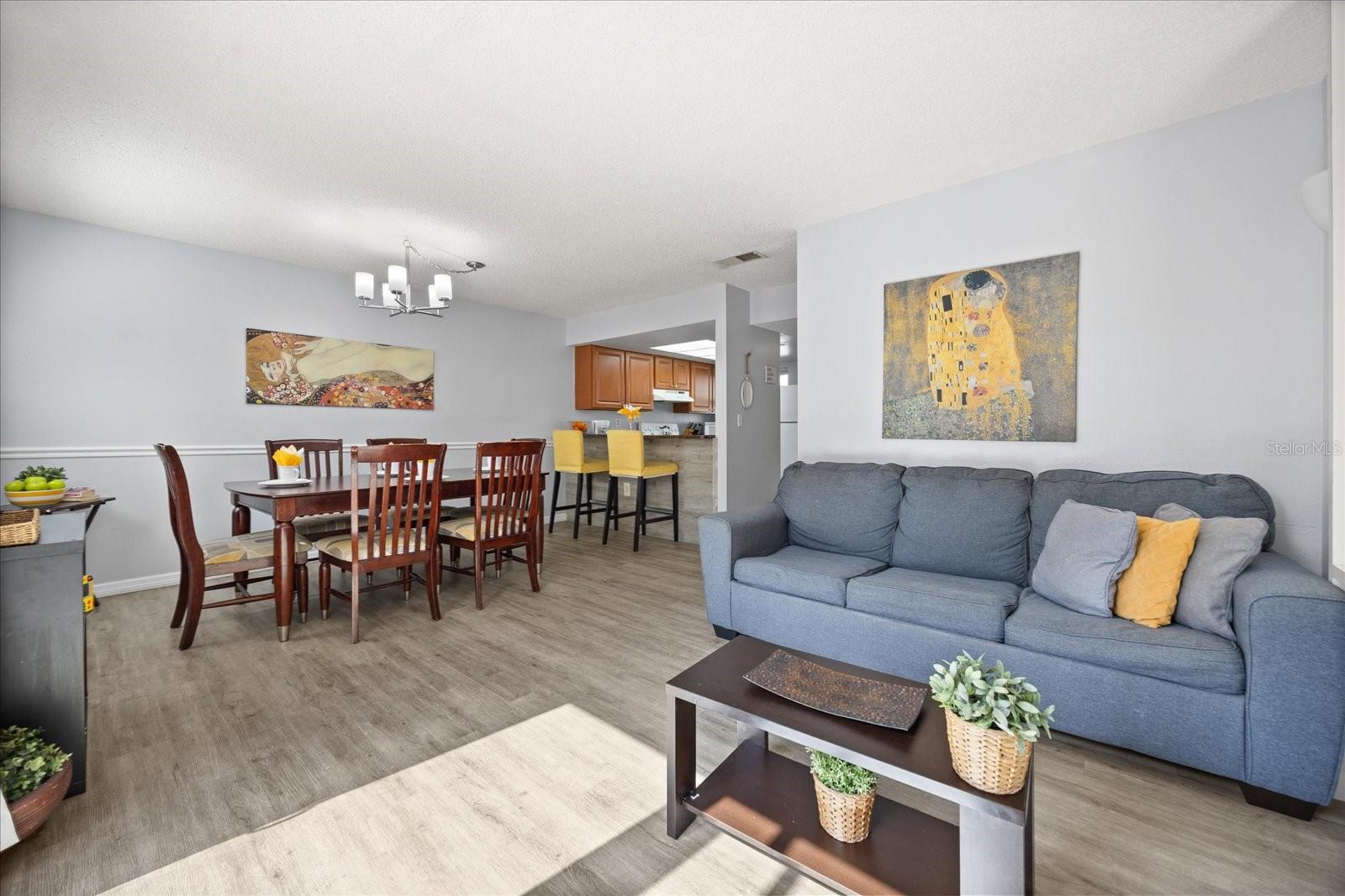 Casas a venda 4 - Jen Dantas 3118 MAGIC KINGDOM COURT