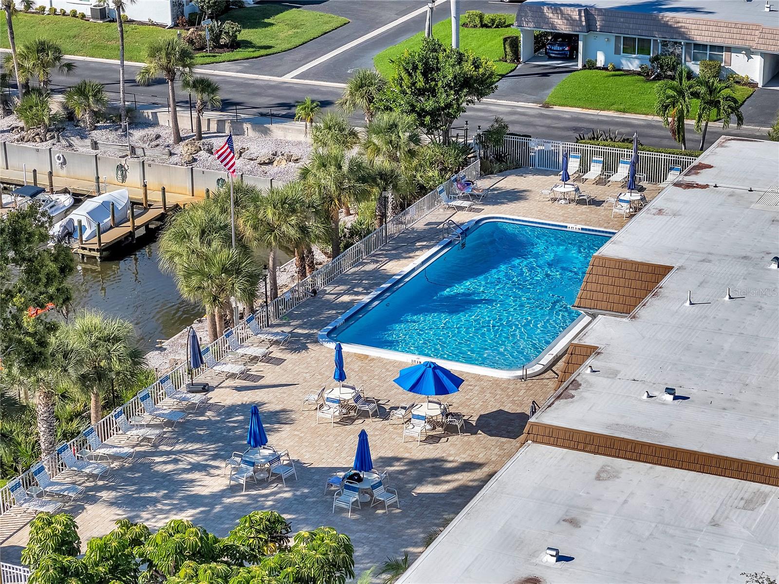 STRATHMORE RIVERSIDE II - Residential Lease