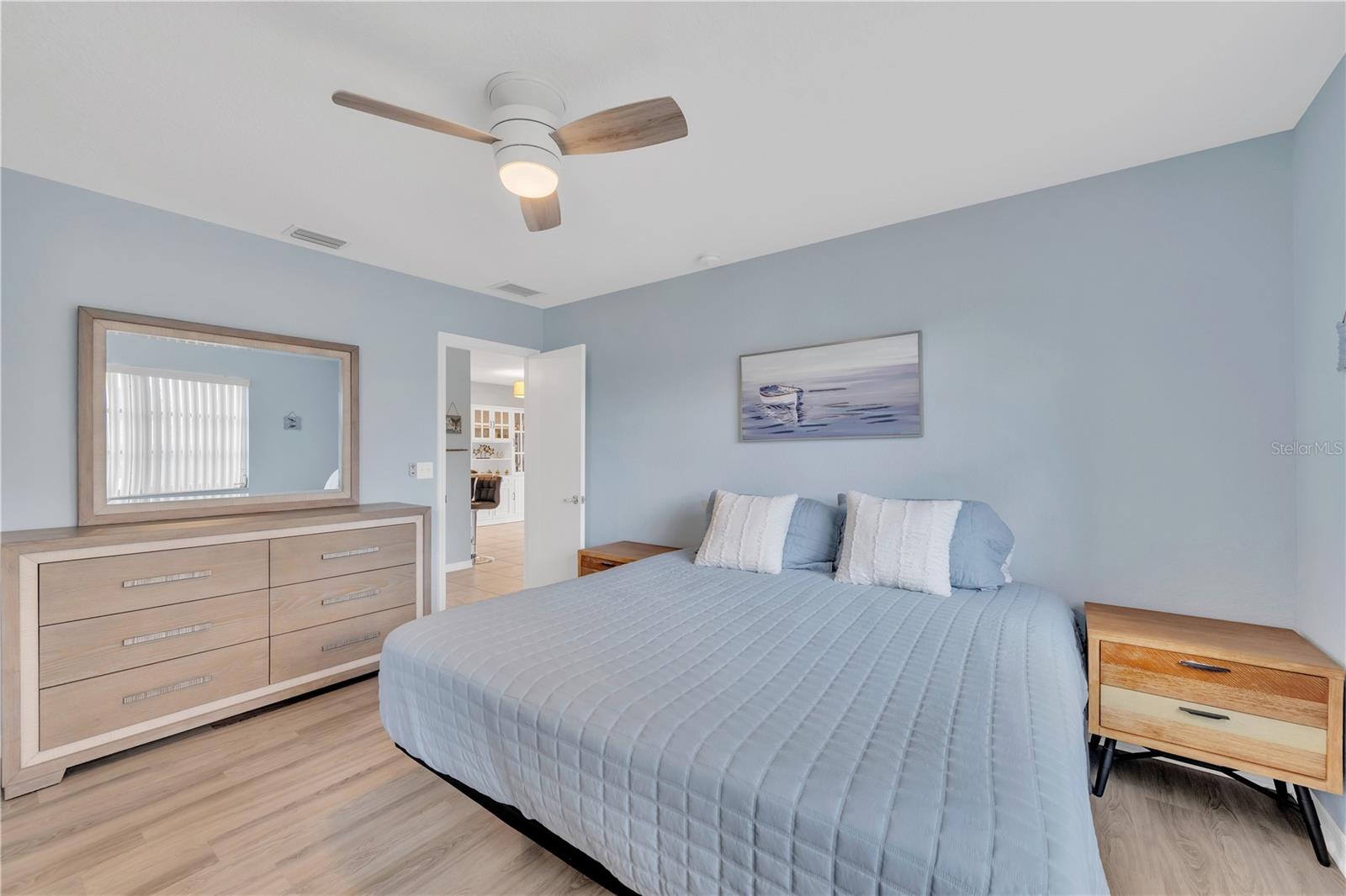 STRATHMORE RIVERSIDE II - Residential Lease