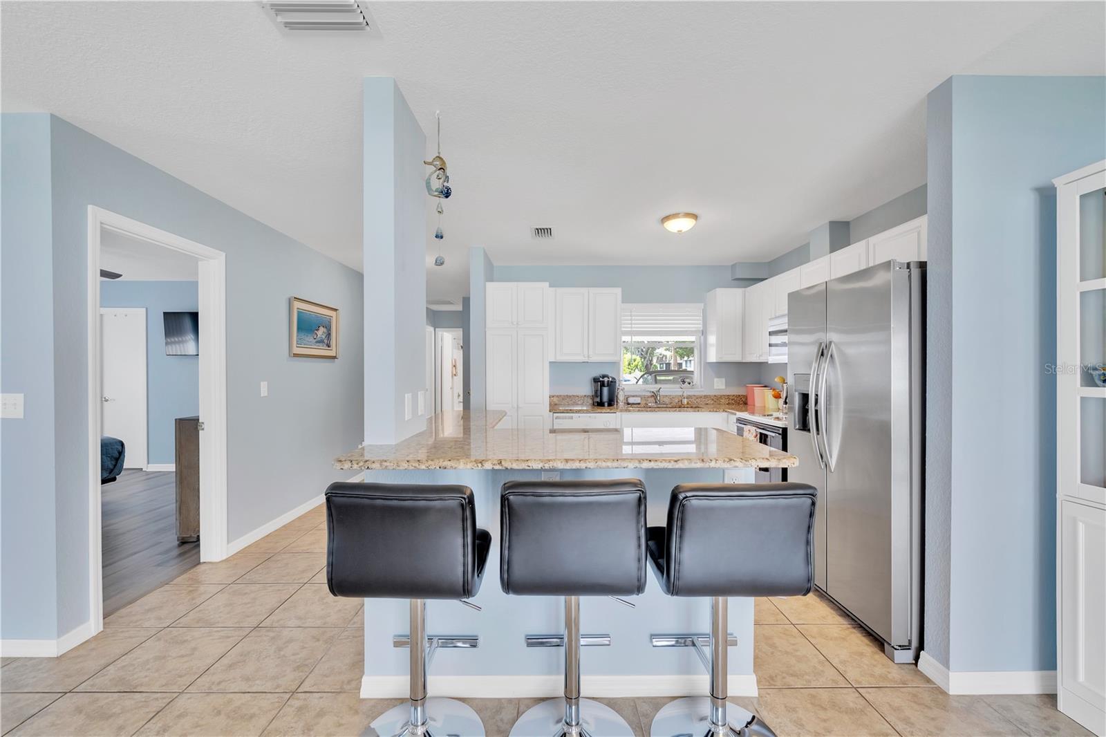 STRATHMORE RIVERSIDE II - Residential Lease