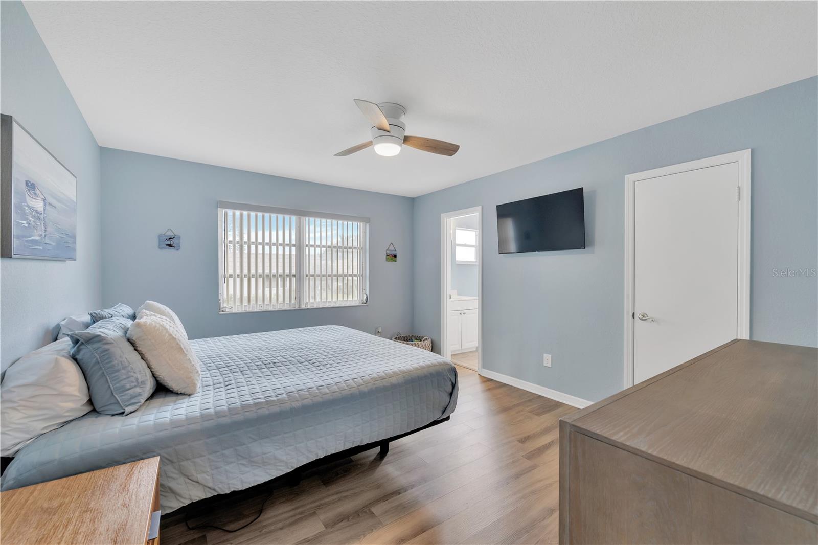 STRATHMORE RIVERSIDE II - Residential Lease