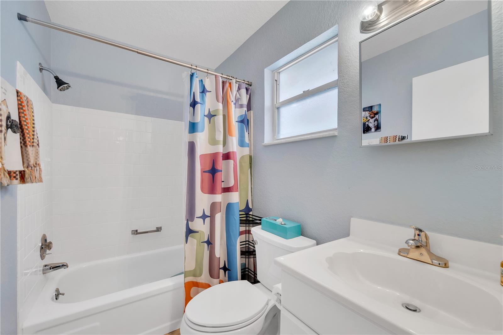 STRATHMORE RIVERSIDE II - Residential Lease