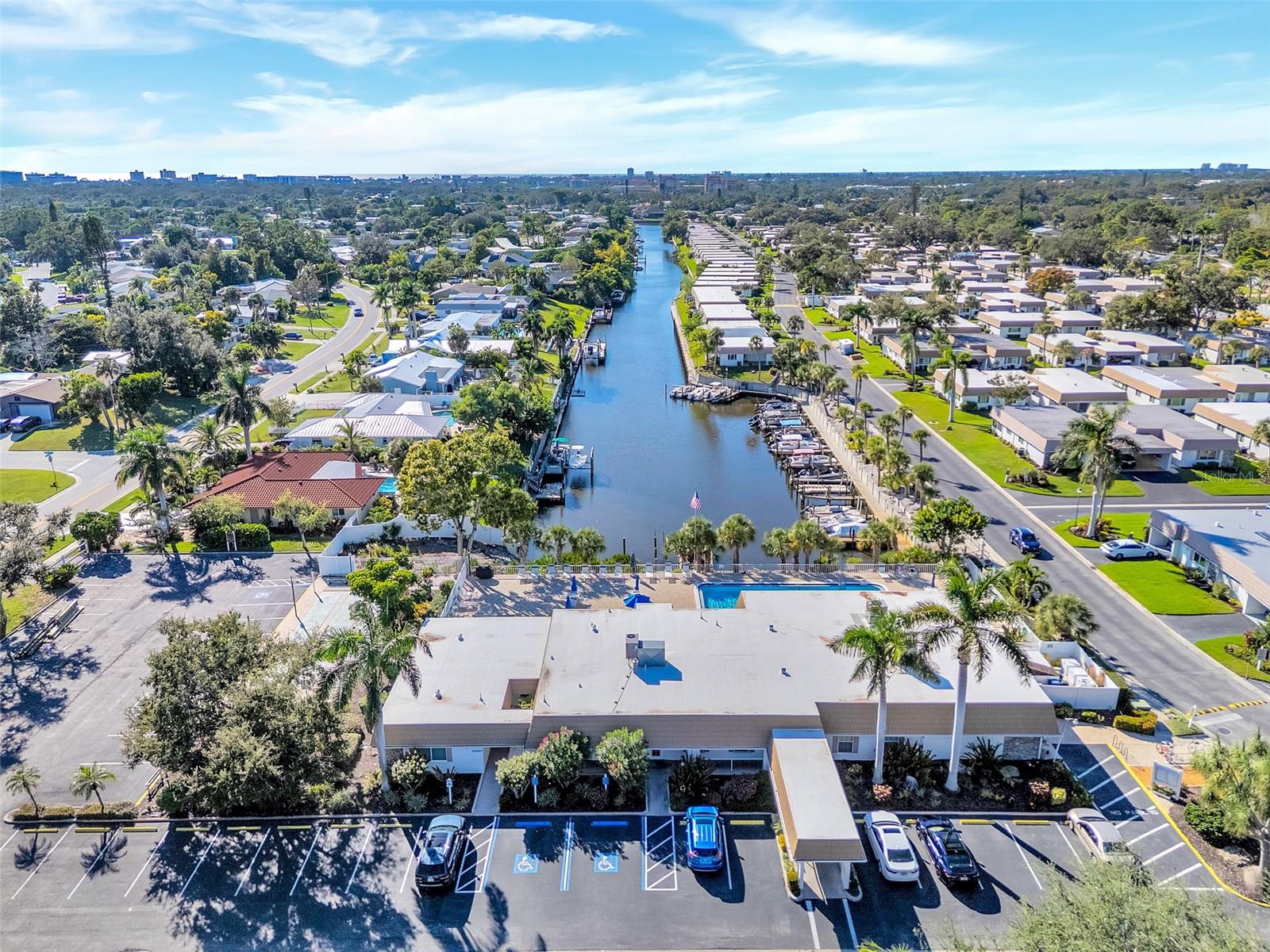 STRATHMORE RIVERSIDE II - Residential Lease