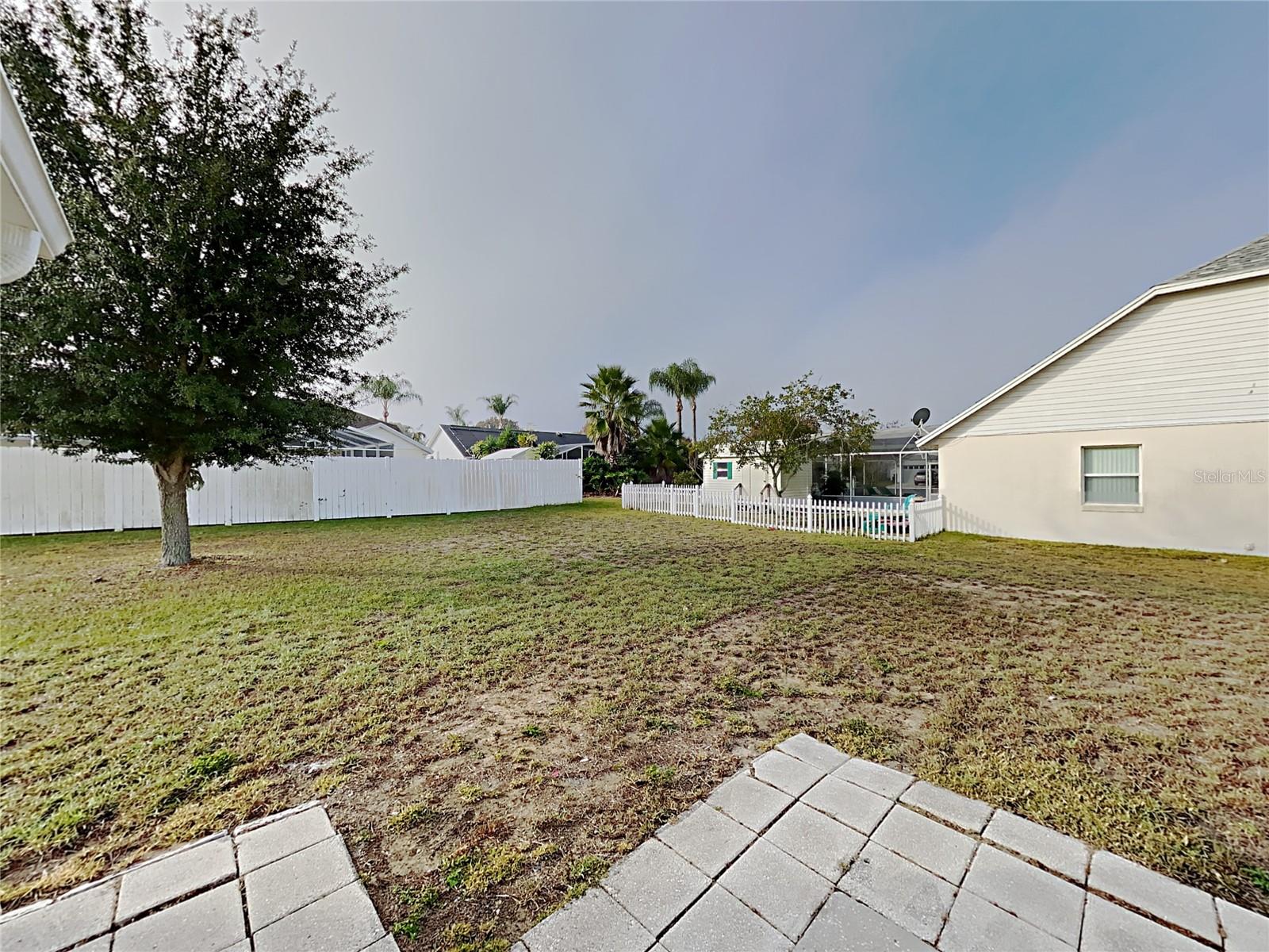 LOMA VISTA SEC 02 - Residential Lease