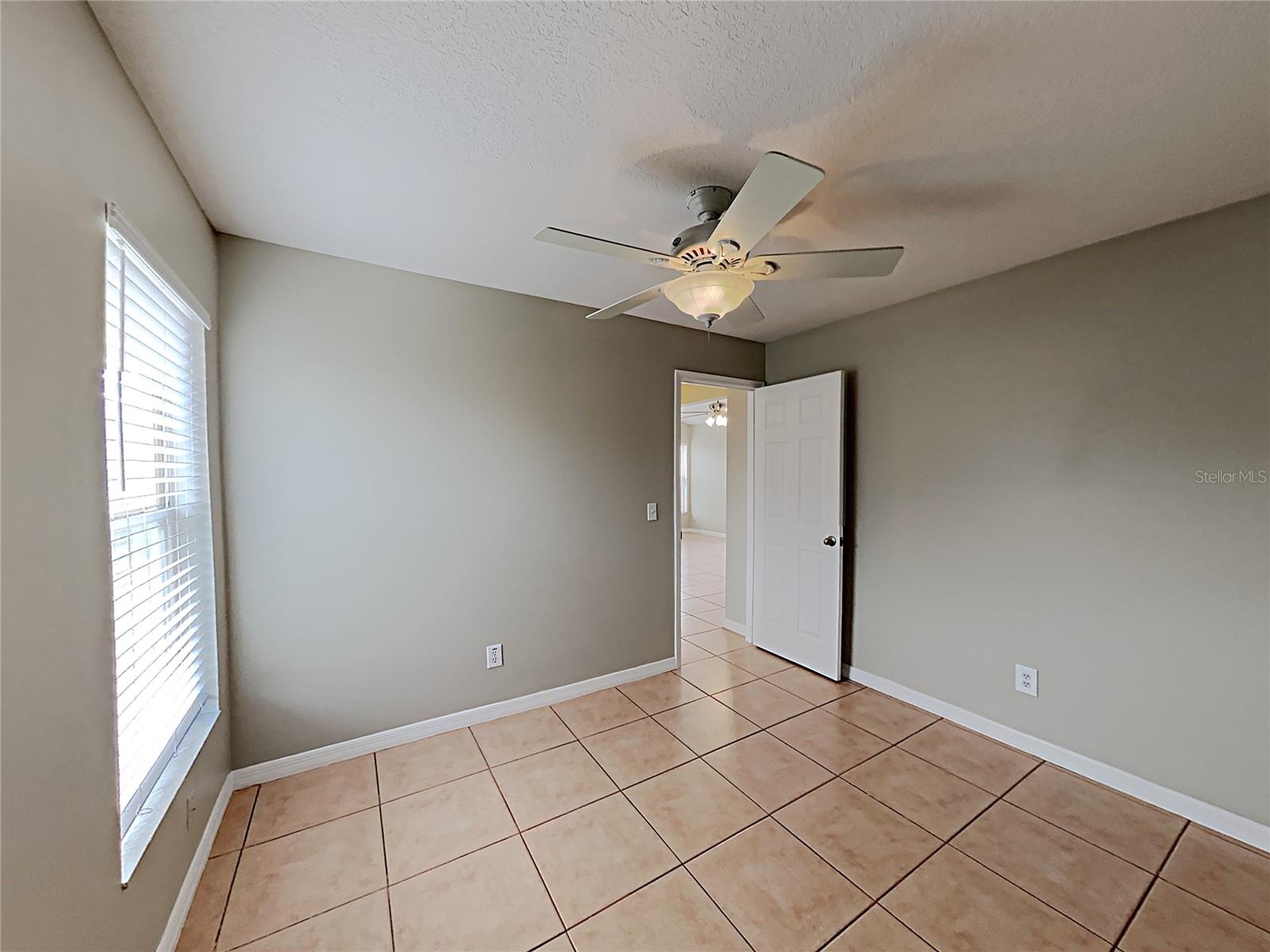 LOMA VISTA SEC 02 - Residential Lease