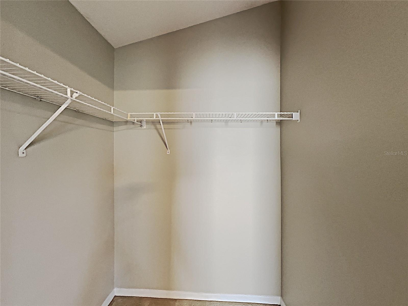LOMA VISTA SEC 02 - Residential Lease