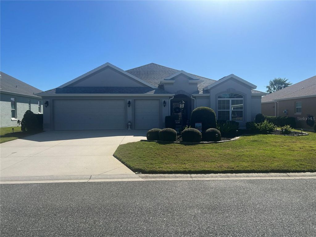 Photo of 1238 Thunderbird Way, The Villages, FL 32163 (MLS # G5105003)
