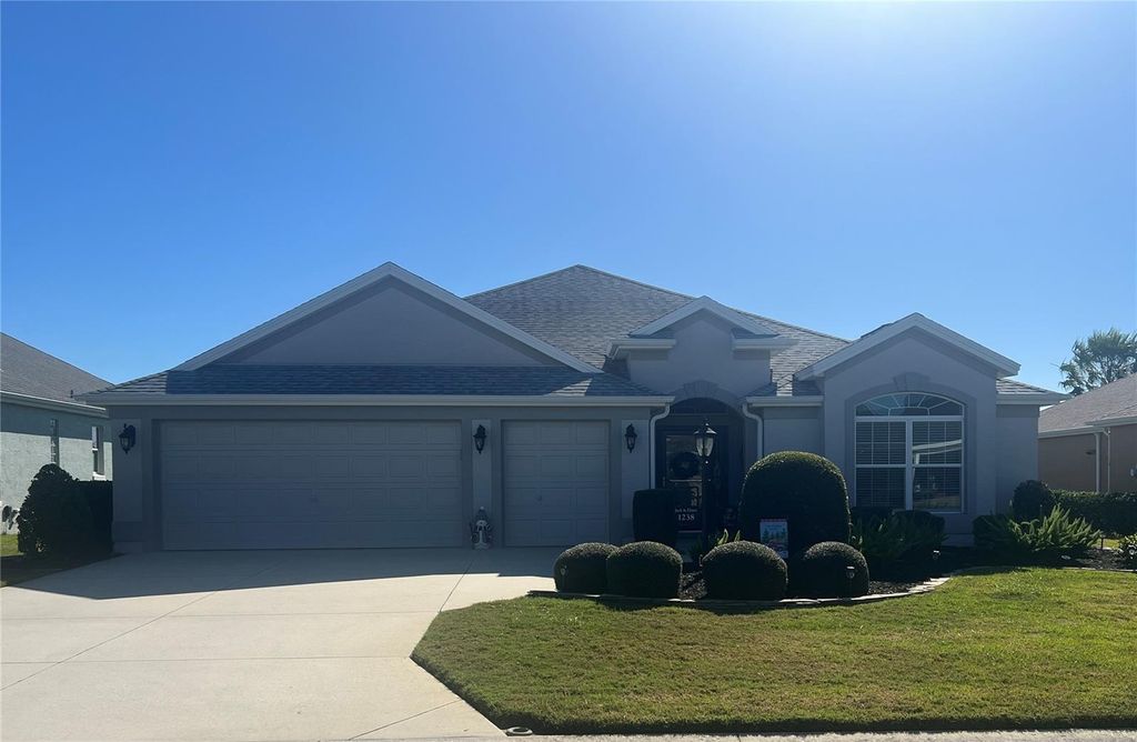 Photo of 1238 Thunderbird Way, The Villages, FL 32163 (MLS # G5105003)