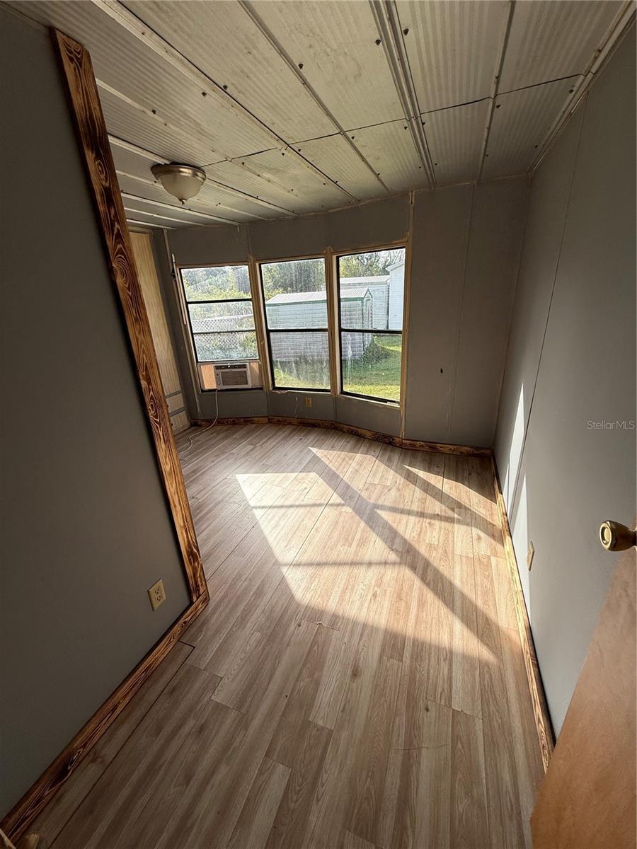 WELLS PARK - Residential