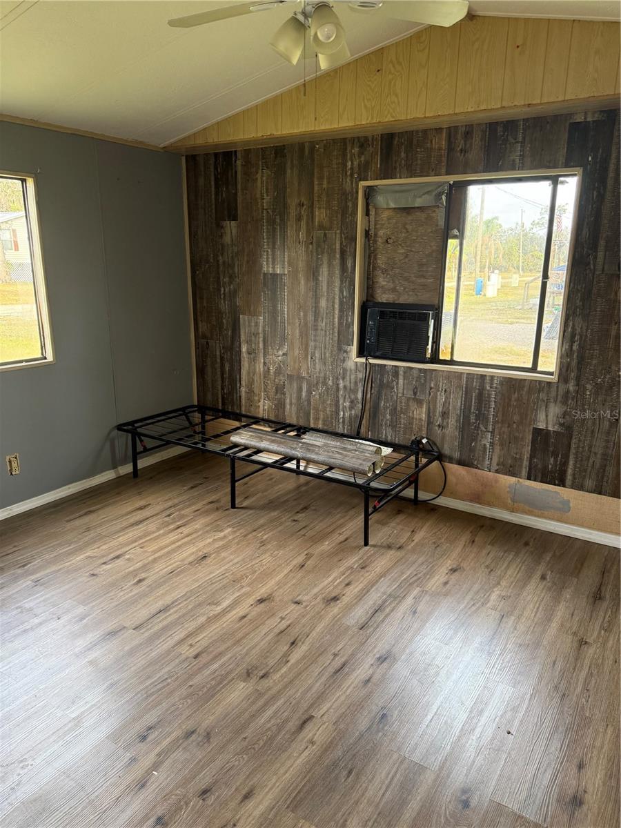 WELLS PARK - Residential