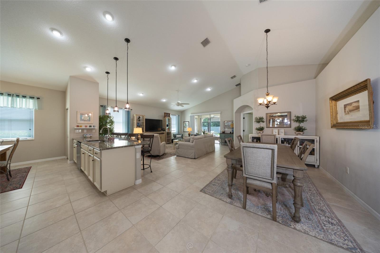 155 PARK PLACE CIRCLE