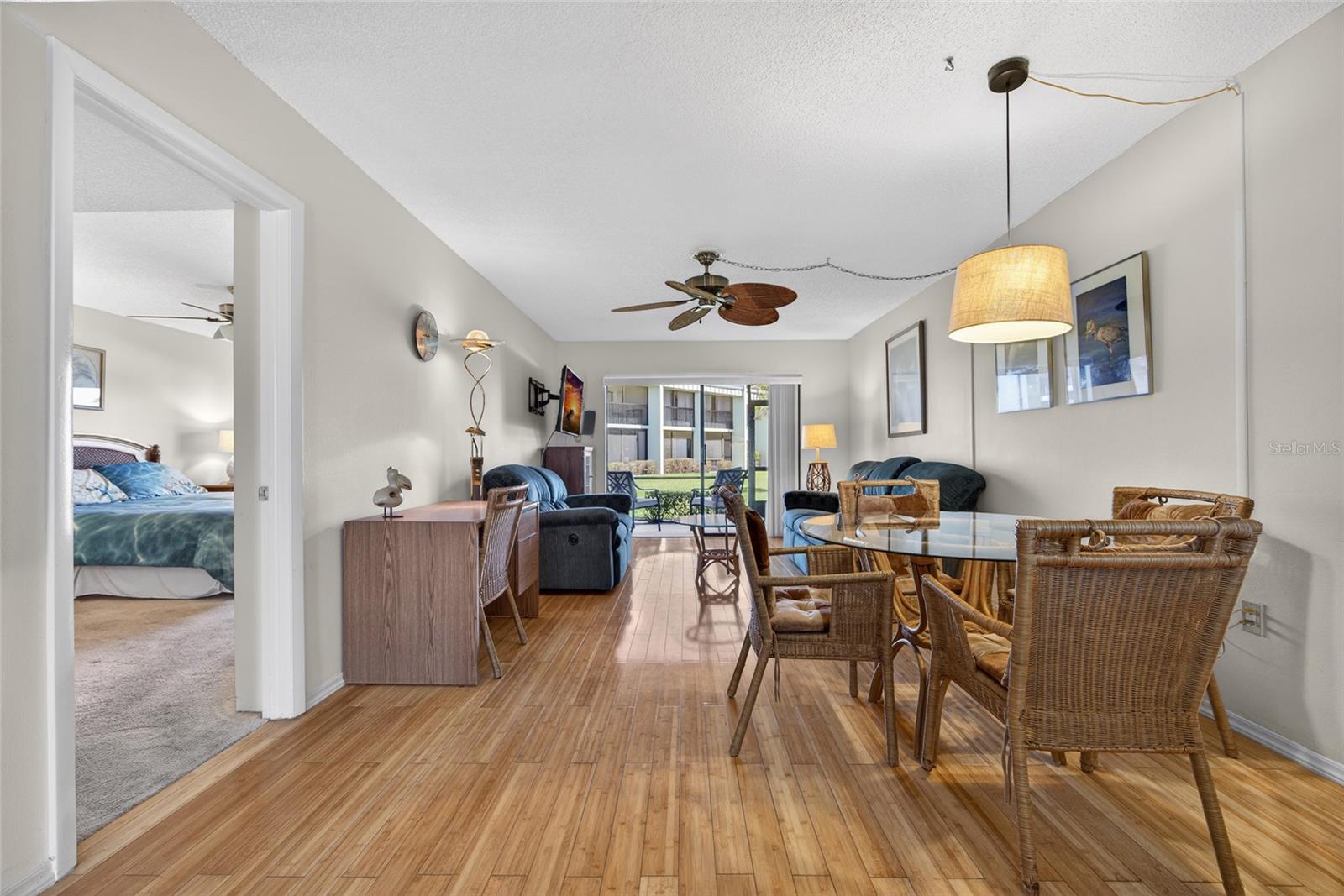 1461 AQUI ESTA DRIVE B3