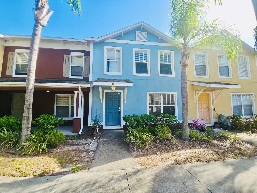 OAKS AT RIVERVIEW - Residential Lease